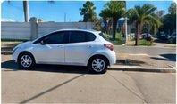 PEUGEOT 208 seminovo